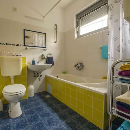 In - Insel Krk 45253 * Vrbnik (Primorje-Gorski Kotar)